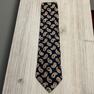Harve Benard 100% Silk Tie - Blue Paisley design